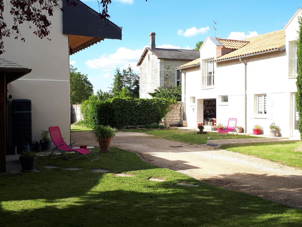 Gite Amanala Poitou Saint-Genest-d'Ambiere Exteriér fotografie